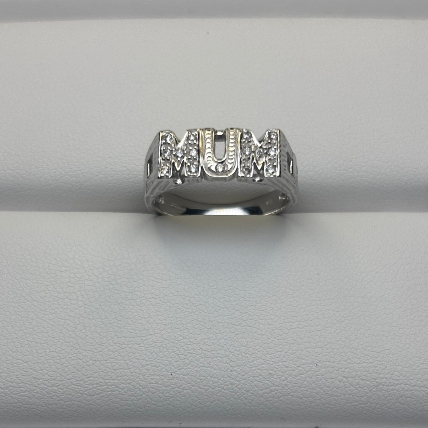 9ct White Dress Ring Div36