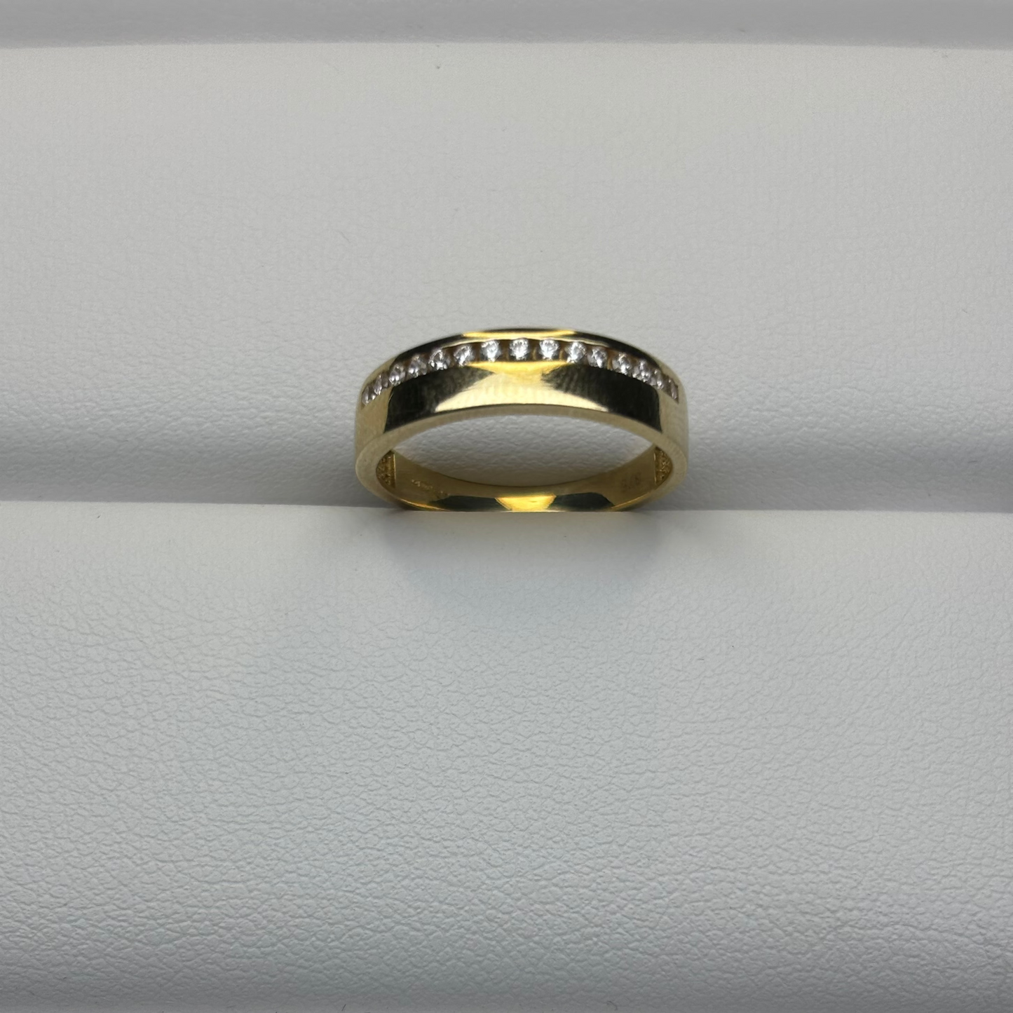 9ct Yellow Dress Ring Div306