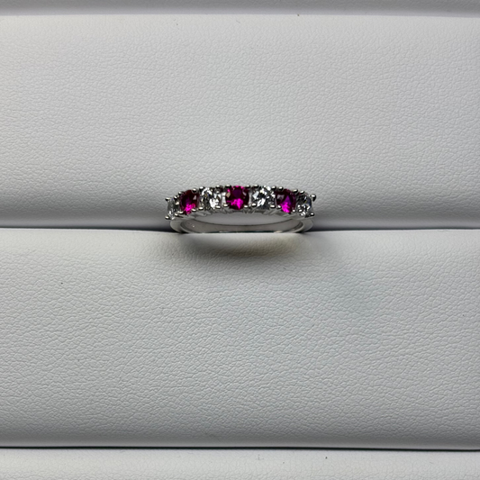 9ct White Dress Ring Div8