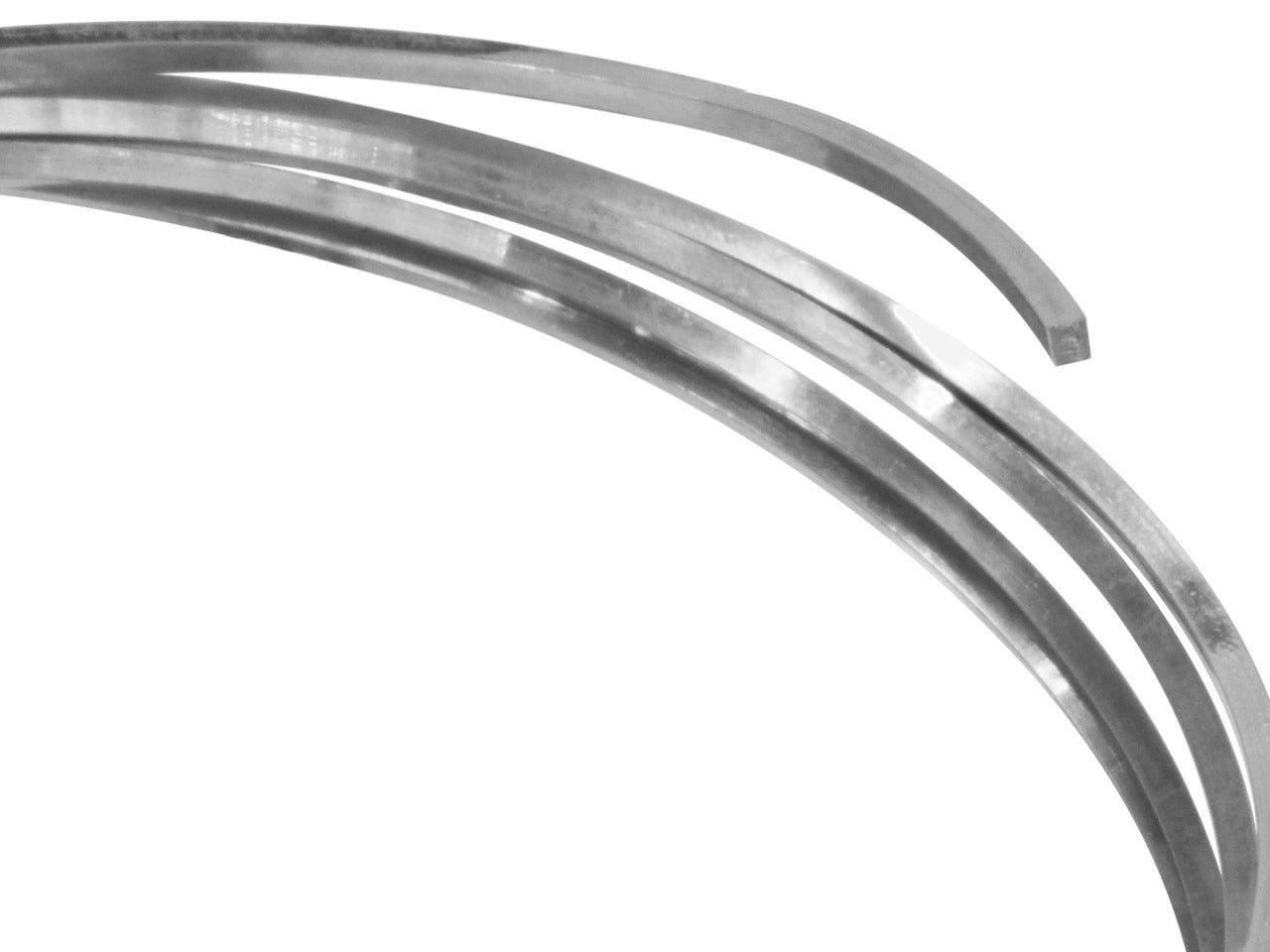 18ct White Gold Square Wire